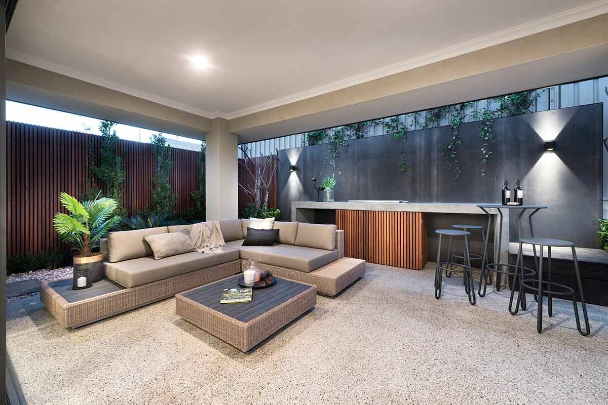 Alfresco lounge with timber screening and outdoor kitchen